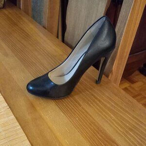 ALDO BLACK PUMPS / HEELS SIZE 6